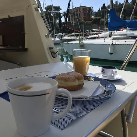 Botel Hellocinqueterre